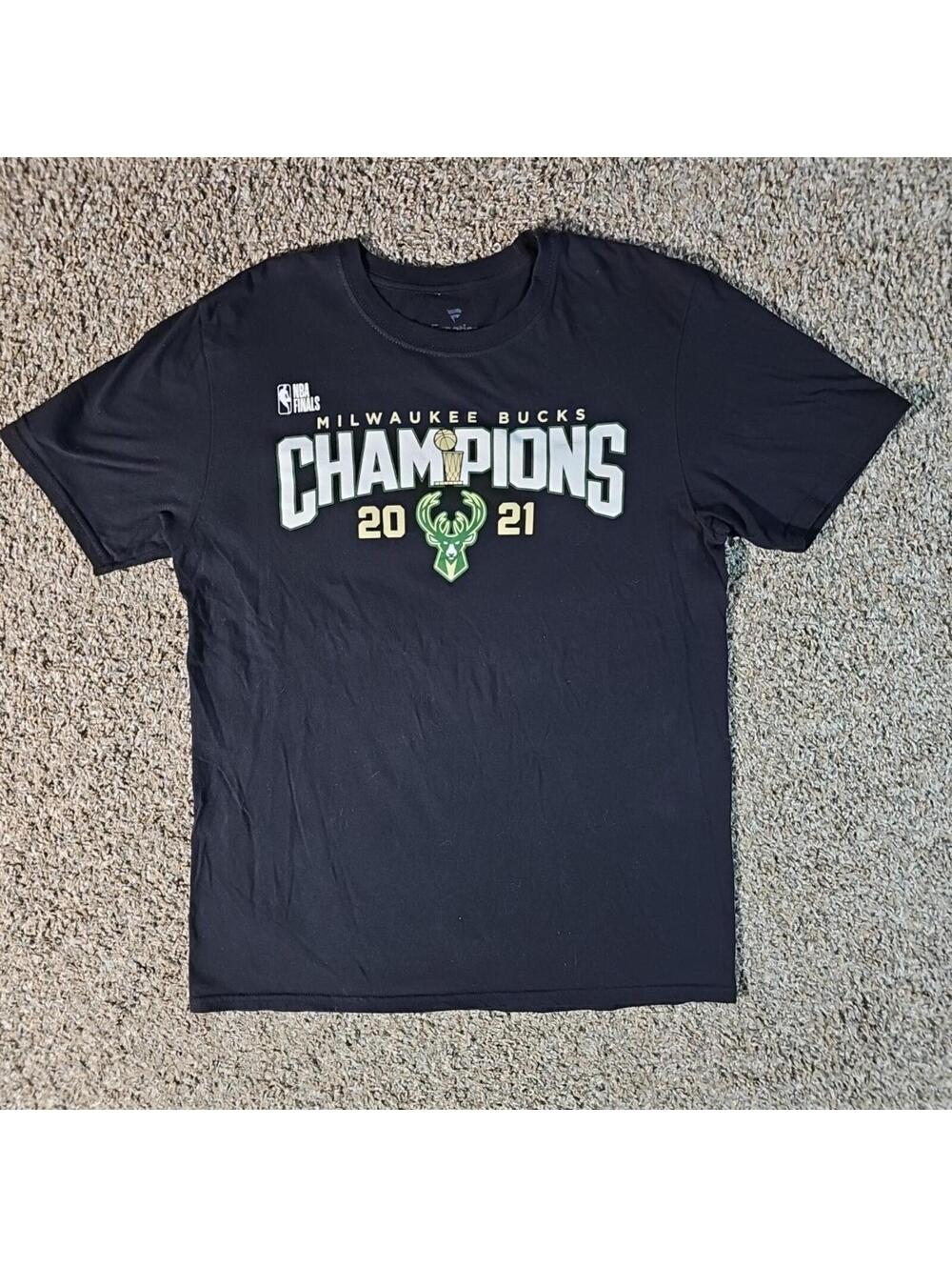 Fanatics Milwaukee Bucks 2021 Champions M Tshirt